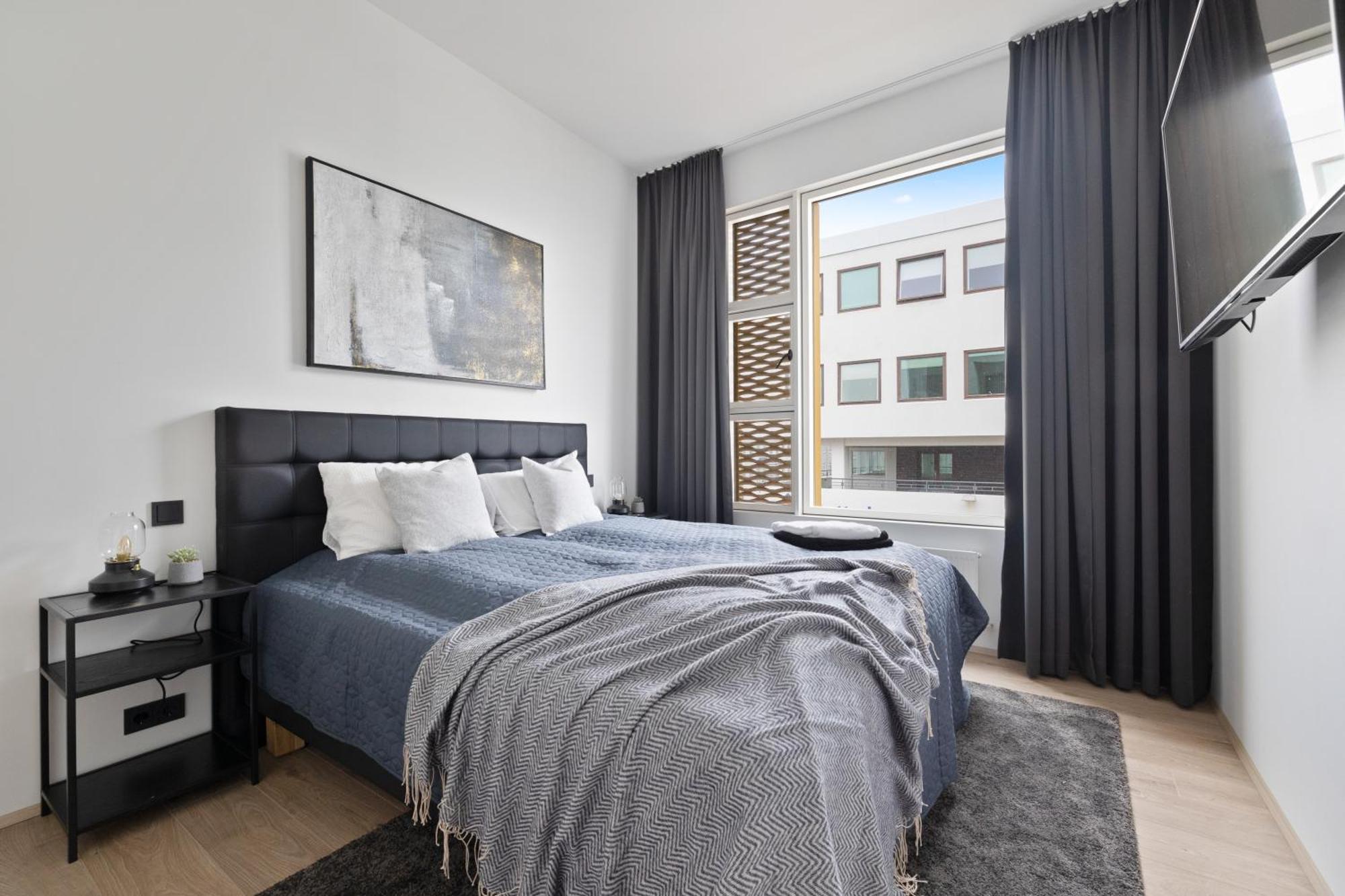 Vibrant Hafnatorg I Spacious Property With Expansive Garage Reykjavik Exterior photo